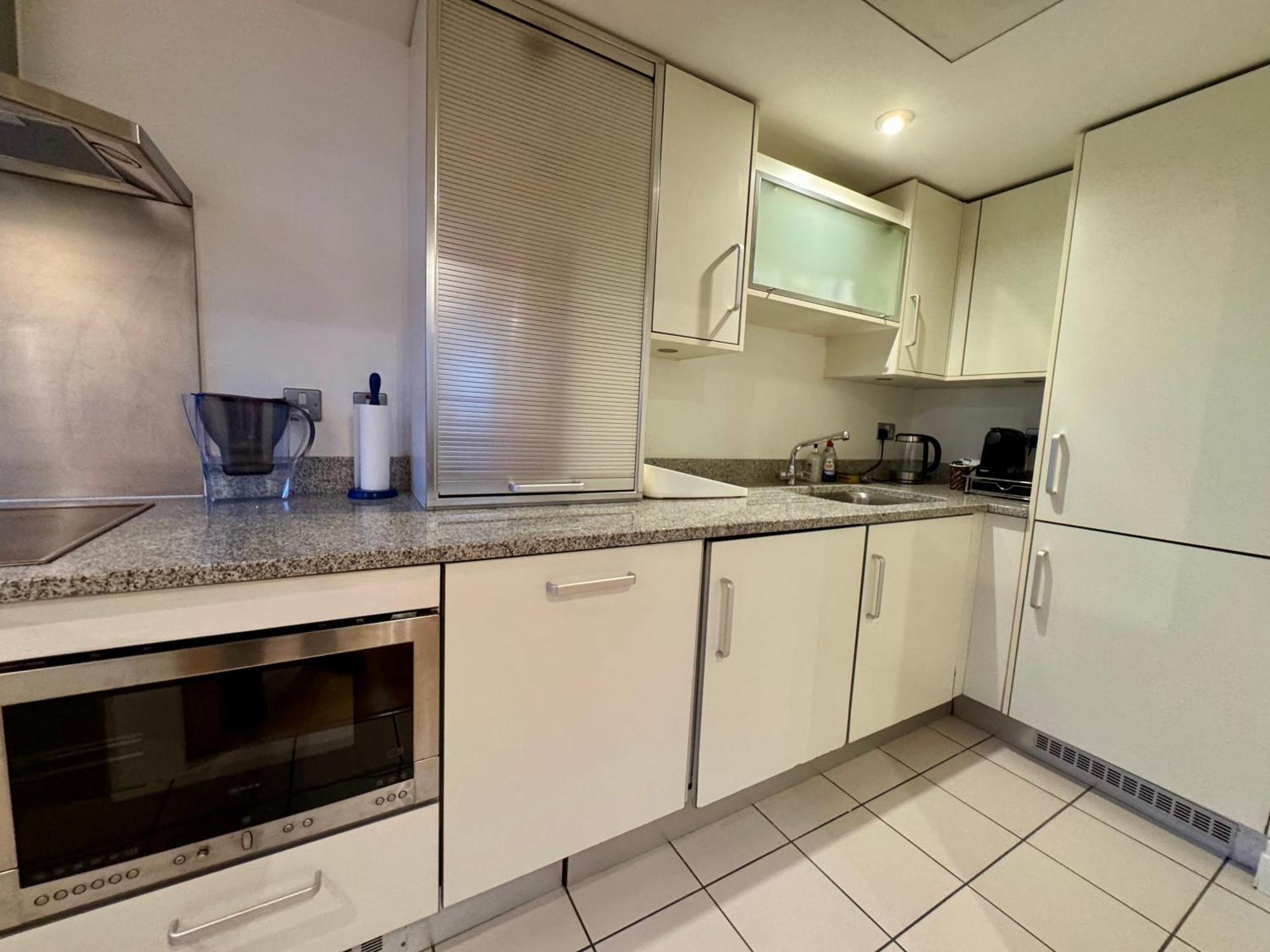 Paddington Lake Side 2bed 2bath Appartamento Londra